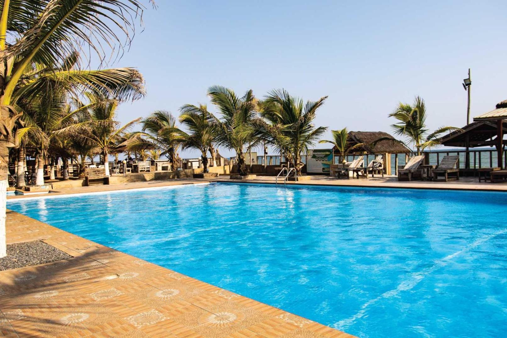Ocean Green Beach Resort Prampram Extérieur photo