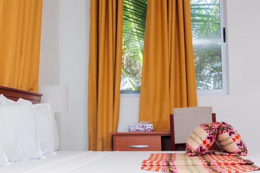 Ocean Green Beach Resort Prampram Extérieur photo