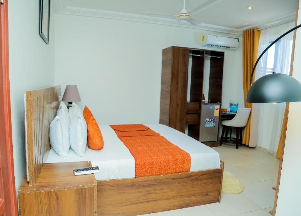 Ocean Green Beach Resort Prampram Extérieur photo
