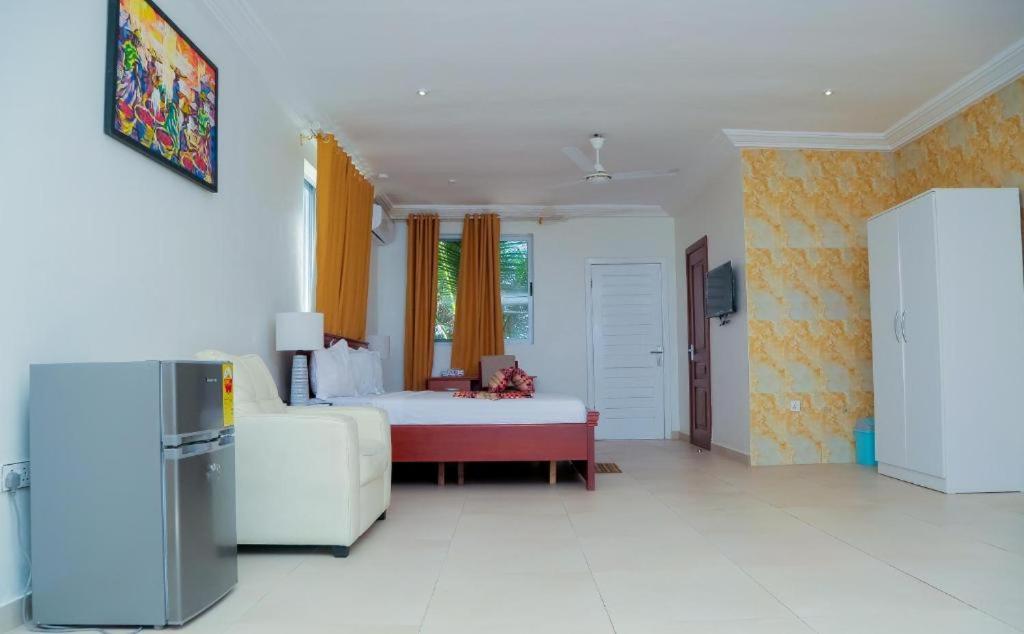 Ocean Green Beach Resort Prampram Extérieur photo
